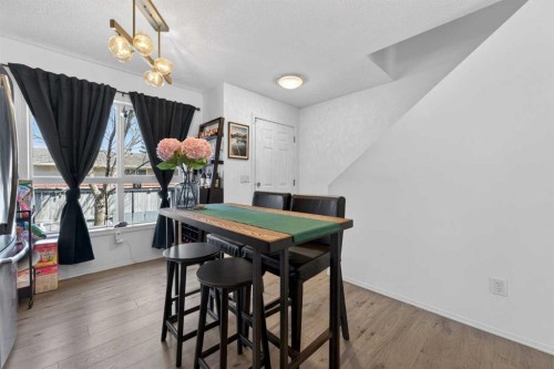 32 Erin Woods Court Se, Calgary, AB - Indoor