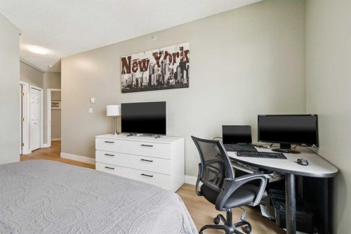 314-910 70 Avenue Sw, Calgary, AB - Indoor Photo Showing Office
