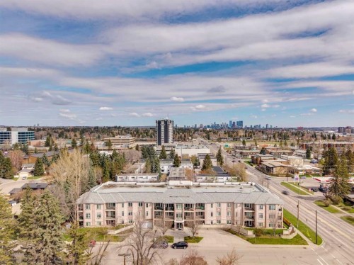 314-910 70 Avenue Sw, Calgary, AB - Outdoor With View