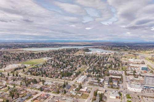 314-910 70 Avenue Sw, Calgary, AB - Outdoor With View