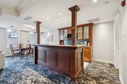 314-910 70 Avenue Sw, Calgary, AB - Indoor Photo Showing Other Room