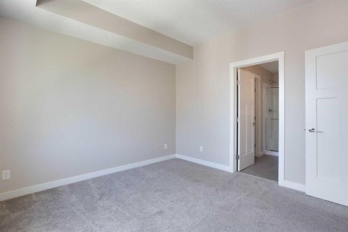 607 Cranbrook Walk Se, Calgary, AB 
