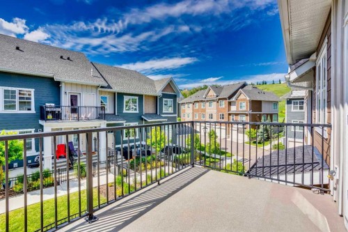 607 Cranbrook Walk Se, Calgary, AB 