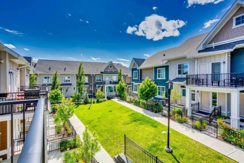 607 Cranbrook Walk Se, Calgary, AB 