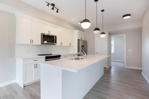607 Cranbrook Walk Se, Calgary, AB 