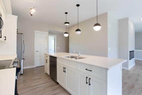 607 Cranbrook Walk Se, Calgary, AB 