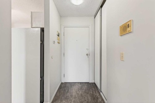 204-36 Glenbrook Crescent, Cochrane, AB - Indoor Photo Showing Other Room