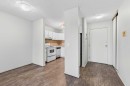204-36 Glenbrook Crescent, Cochrane, AB  - Indoor Photo Showing Kitchen 