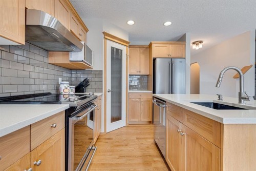 281 Bridlemeadows Common Sw, Calgary, AB - Indoor Photo Showing Kitchen With Stainless Steel Kitchen