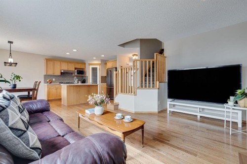 281 Bridlemeadows Common Sw, Calgary, AB - Indoor Photo Showing Living Room