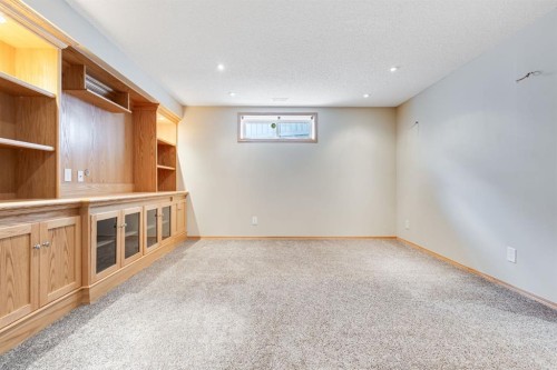 281 Bridlemeadows Common Sw, Calgary, AB - Indoor