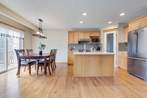 281 Bridlemeadows Common Sw, Calgary, AB - Indoor