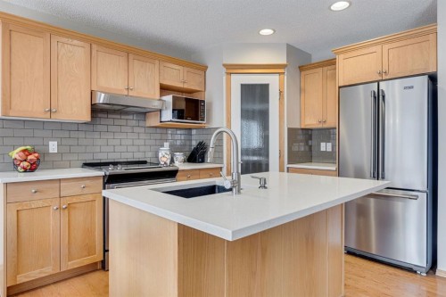 281 Bridlemeadows Common Sw, Calgary, AB - Indoor Photo Showing Kitchen With Stainless Steel Kitchen With Upgraded Kitchen