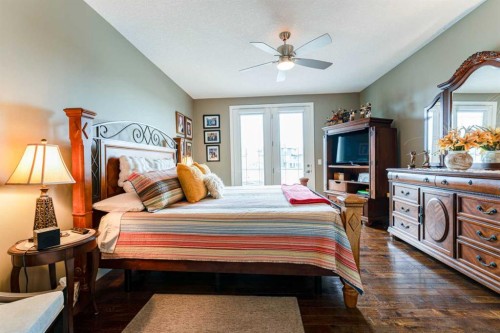 149 Muirfield Boulevard, Lyalta, AB - Indoor Photo Showing Bedroom