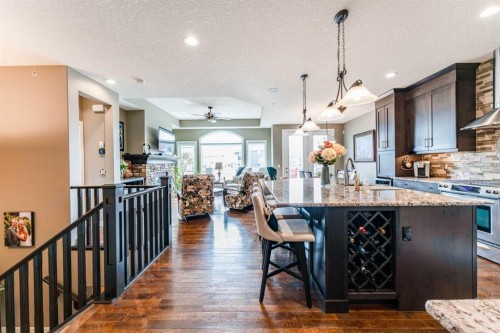 149 Muirfield Boulevard, Lyalta, AB - Indoor Photo Showing Kitchen With Upgraded Kitchen