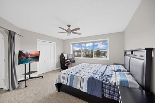 2386 Fairways Circle Nw, Airdrie, AB - Indoor Photo Showing Bedroom