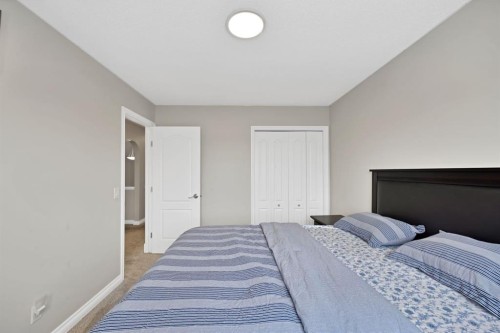 2386 Fairways Circle Nw, Airdrie, AB - Indoor Photo Showing Bedroom