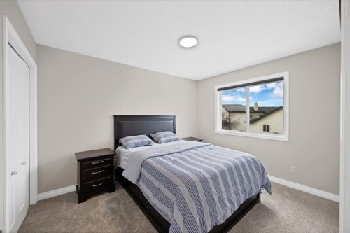 2386 Fairways Circle Nw, Airdrie, AB - Indoor Photo Showing Bedroom