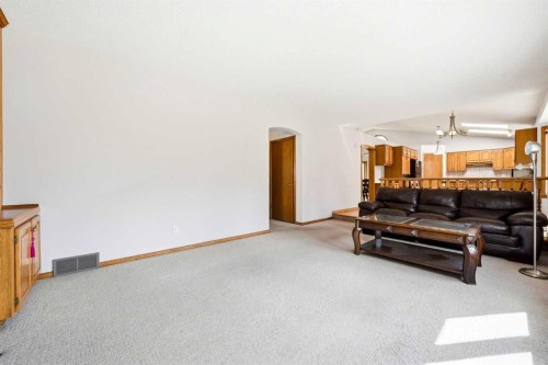 6 Christie Briar Lane Sw, Calgary, AB - Indoor