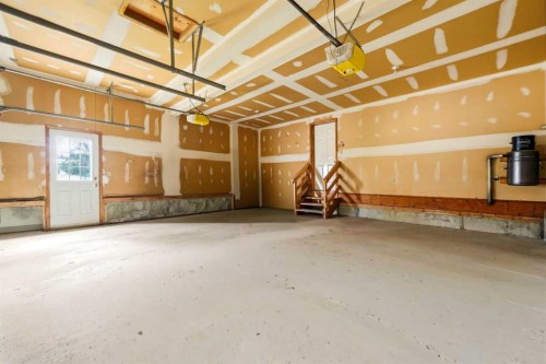 6 Christie Briar Lane Sw, Calgary, AB - Indoor Photo Showing Garage