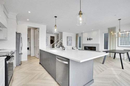 195 Lucas Common Nw, Calgary, AB - Indoor Photo Showing Kitchen With Upgraded Kitchen