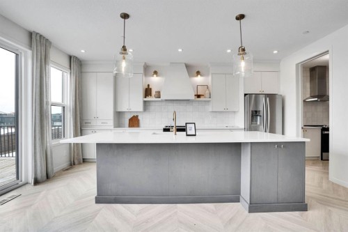 195 Lucas Common Nw, Calgary, AB - Indoor Photo Showing Kitchen With Upgraded Kitchen