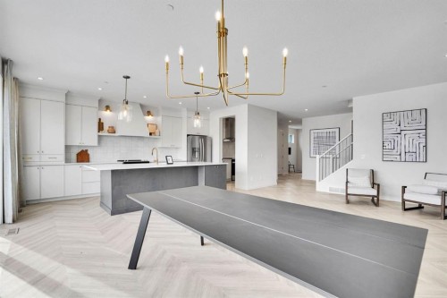 195 Lucas Common Nw, Calgary, AB - Indoor Photo Showing Kitchen With Upgraded Kitchen