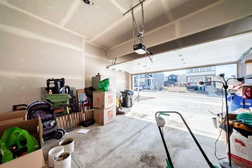 287 Amblehurst Way Nw, Calgary, AB - Indoor
