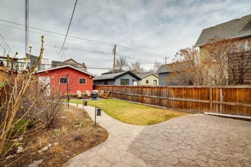 2128 Broadview Road Nw, Calgary, AB - Outdoor