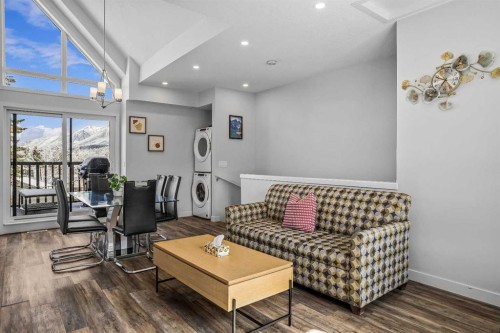 205-105 Kananaskis Way, Canmore, AB - Indoor Photo Showing Living Room