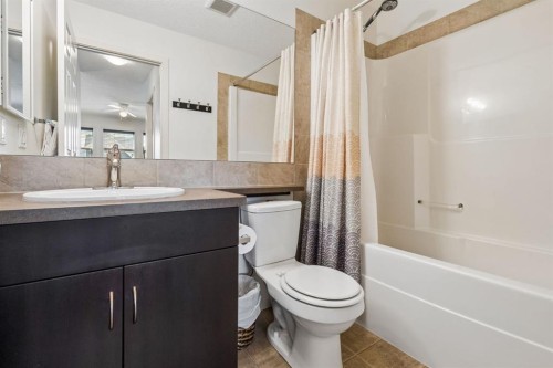 150 River Heights Crescent, Cochrane, AB - Indoor Photo Showing Bathroom