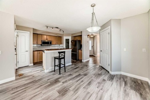 168 Tuscany Springs Way Nw, Calgary, AB - Indoor Photo Showing Kitchen