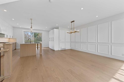 88 Woodlark Drive Sw, Calgary, AB - Indoor Photo Showing Kitchen