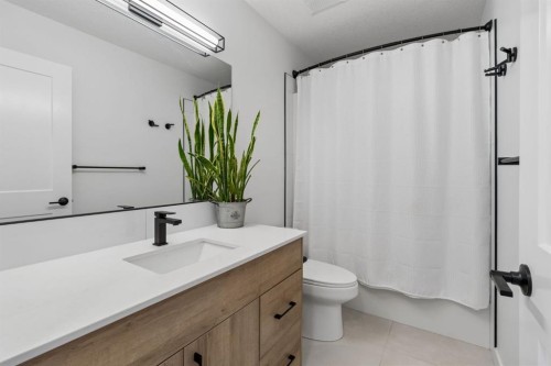 80 Sunrise Heath, Cochrane, AB 