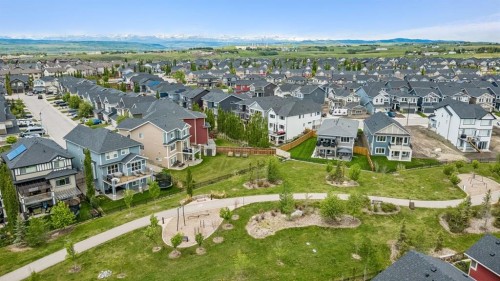 80 Sunrise Heath, Cochrane, AB 