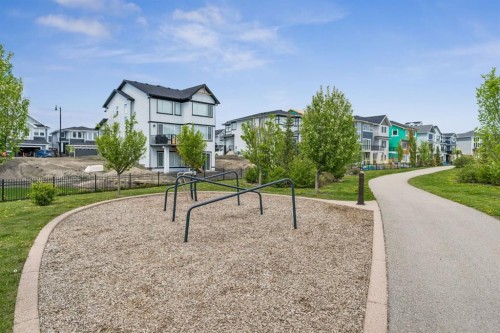 80 Sunrise Heath, Cochrane, AB 