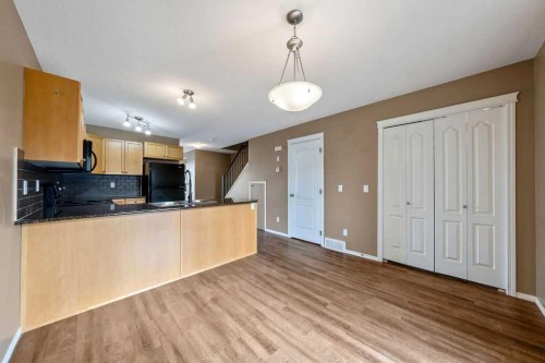 108 Sunrise Terrace Ne, High River, AB - Indoor Photo Showing Kitchen