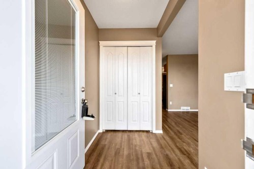 108 Sunrise Terrace Ne, High River, AB - Indoor Photo Showing Other Room