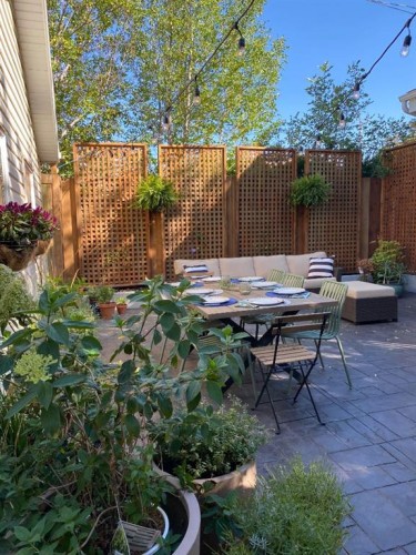 236 2 Avenue Ne, Calgary, AB - Outdoor With Deck Patio Veranda