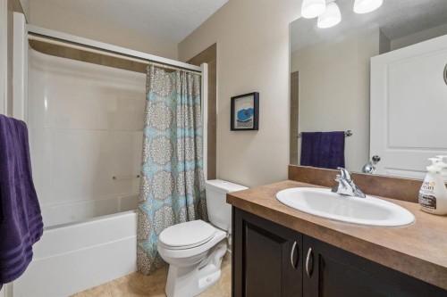 614-413 River Avenue, Cochrane, AB - Indoor Photo Showing Bathroom