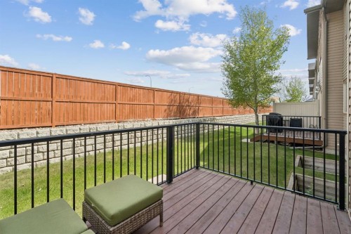 614-413 River Avenue, Cochrane, AB - Outdoor