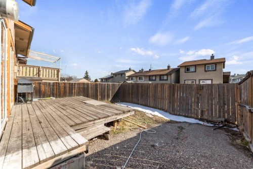 40 Pinecliff Close Ne, Calgary, AB - Outdoor With Exterior
