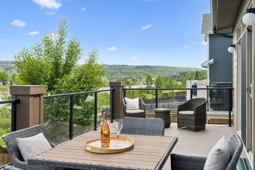 126 Riviera View, Cochrane, AB 