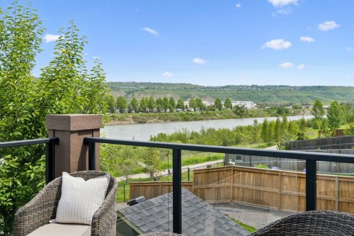 126 Riviera View, Cochrane, AB 