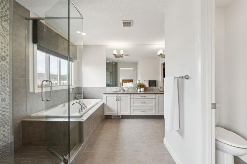 126 Riviera View, Cochrane, AB 