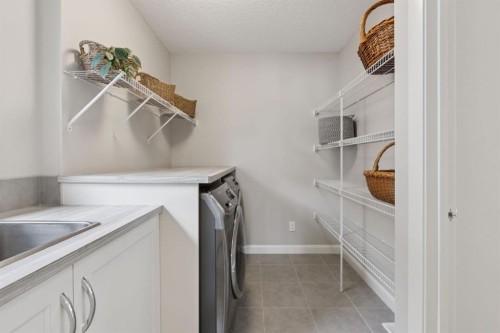 126 Riviera View, Cochrane, AB 