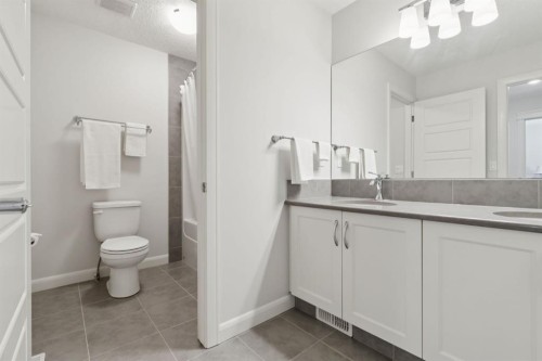 126 Riviera View, Cochrane, AB 