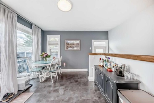 5224 19 Avenue Nw, Calgary, AB - Indoor Photo Showing Dining Room