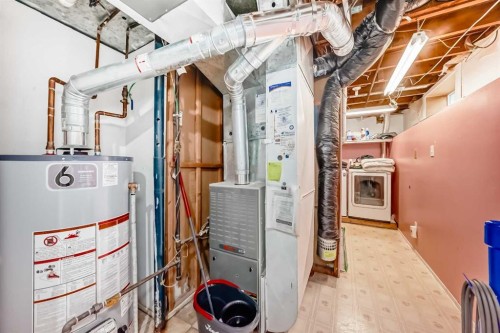 5224 19 Avenue Nw, Calgary, AB - Indoor Photo Showing Basement