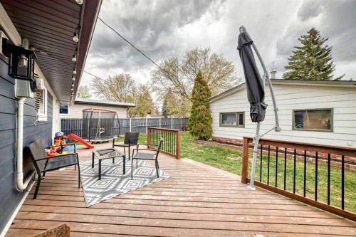 5224 19 Avenue Nw, Calgary, AB -  With Deck Patio Veranda With Exterior